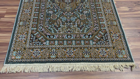 Simin Persian Carpet & Rug 4x6