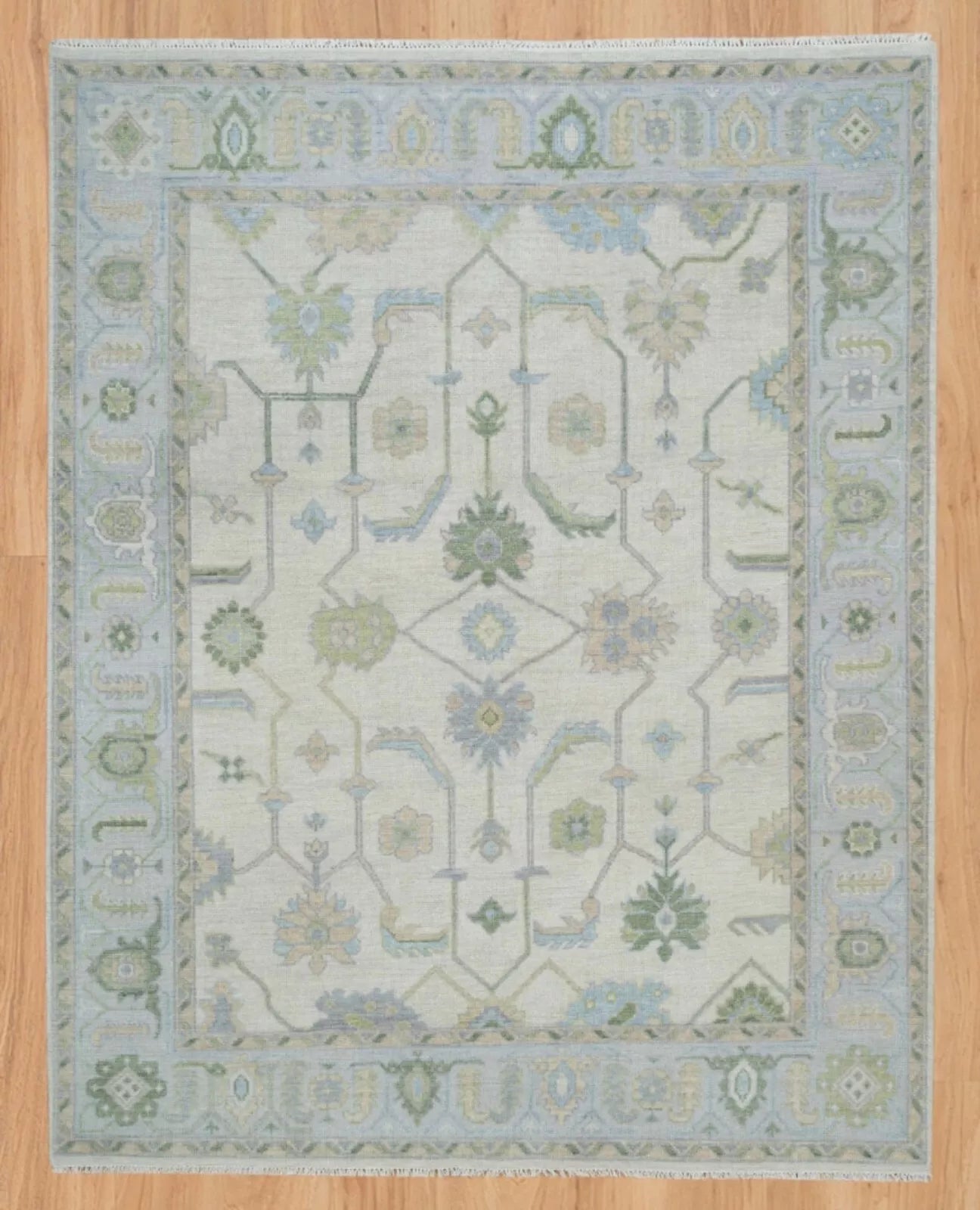 Oasis Hand Knotted Carpet & Rugs